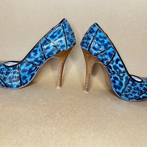 Naughty Monkey “me o my” pump